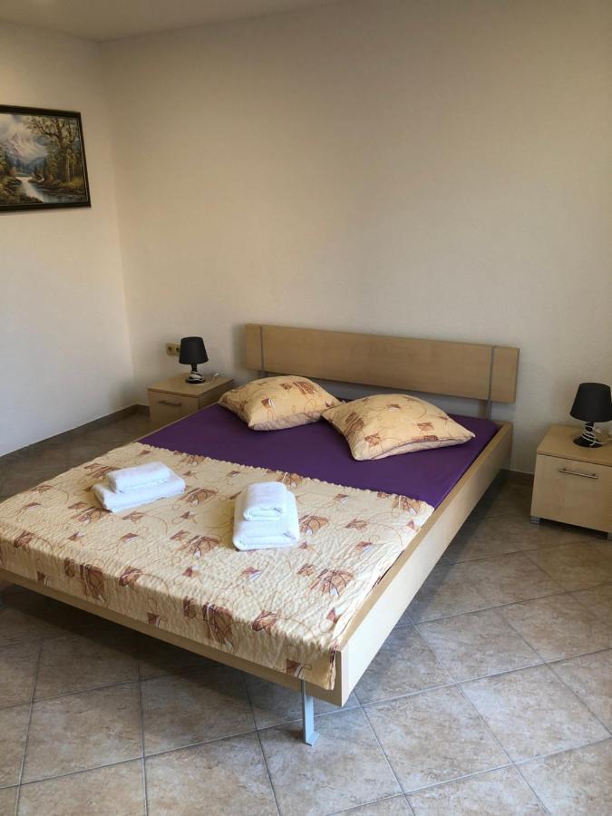 Miro Apartmani Ražanac المظهر الخارجي الصورة