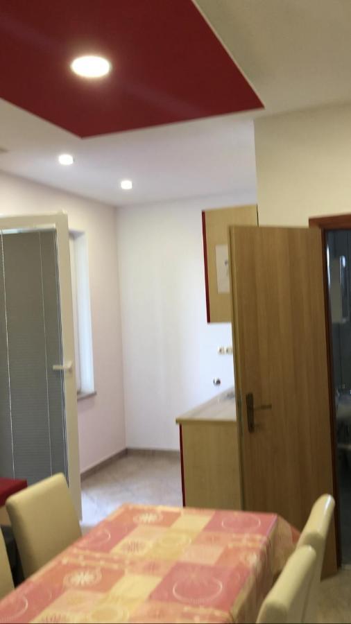 Miro Apartmani Ražanac المظهر الخارجي الصورة