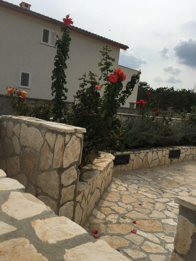 Miro Apartmani Ražanac المظهر الخارجي الصورة